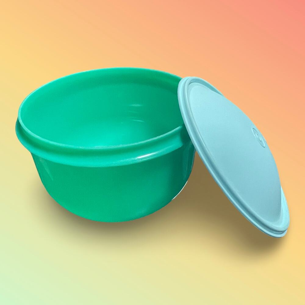 Tupperware 1424 1425 Jadeite Seafoam Green Crisp Lettuce Keeper Bowl Domed Lid